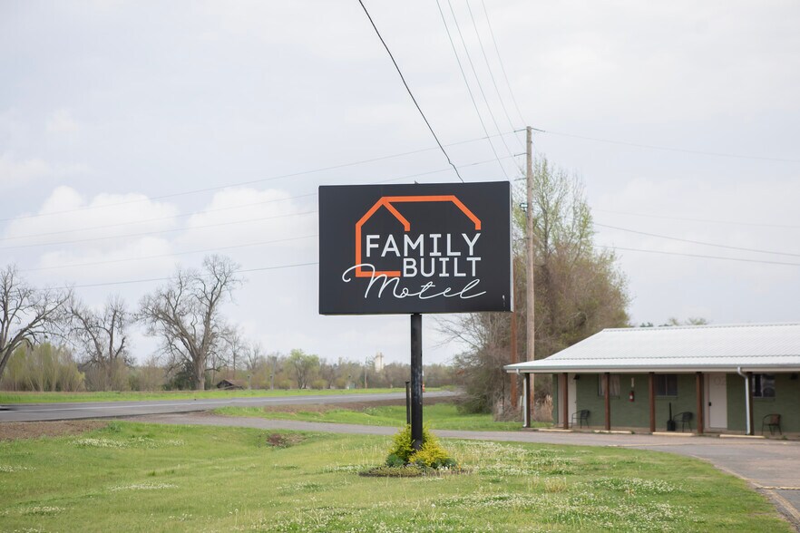 6199 Highway 165, Columbia, LA à vendre - Photo de l’immeuble – Image 1 sur 22