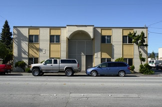 Plus de détails pour 2680 Middlefield Rd, Redwood City, CA - Industriel/Logistique à louer