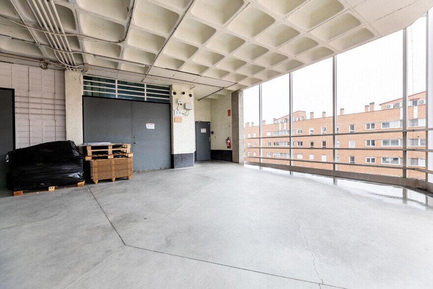 Bureau dans Madrid, Madrid à vendre - Photo de l’immeuble – Image 2 sur 3