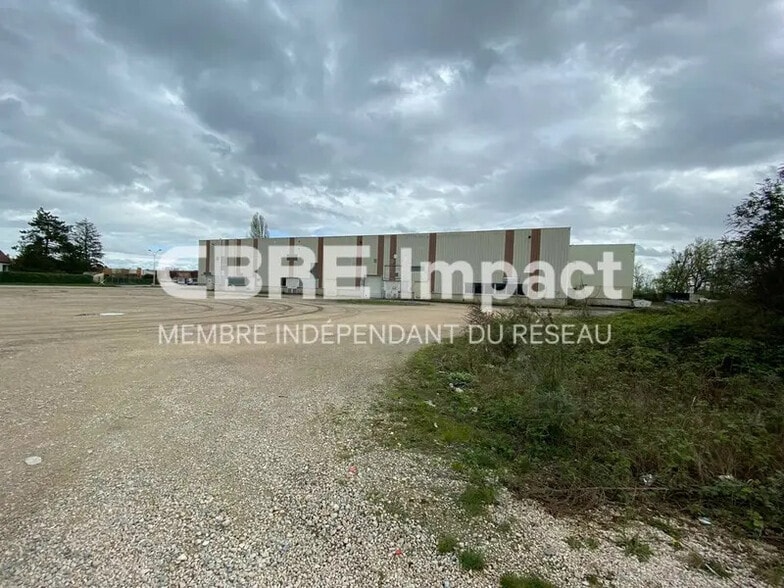Local d'activités dans Genlis à vendre - Photo de l’immeuble – Image 2 sur 10