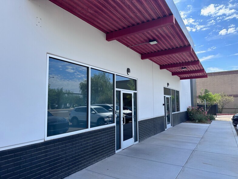 1715 N Rosemont, Mesa, AZ à louer - Photo de l’immeuble – Image 3 sur 25