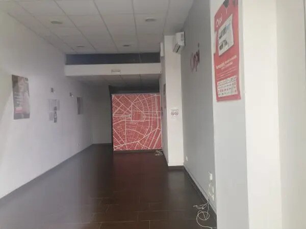 Local d’activités dans Cabestany à louer - Photo intérieure – Image 2 sur 3