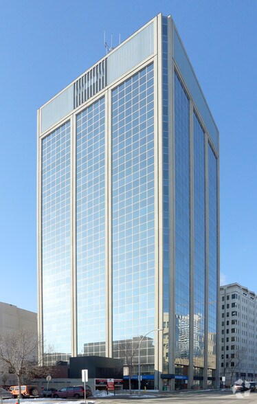 9803 102A Ave, Edmonton, AB à vendre - Photo de l’immeuble – Image 1 sur 9