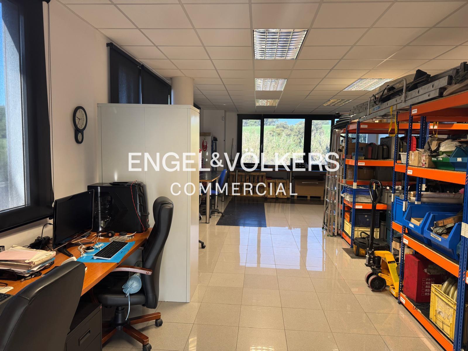 Bureau dans Polinyà, Barcelona à vendre Photo intérieure– Image 1 sur 3