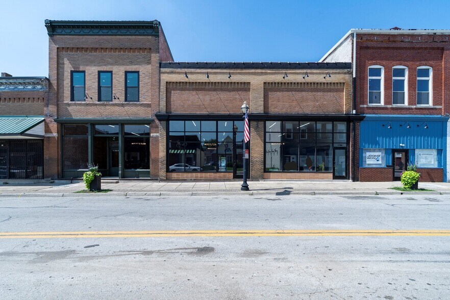 3-9 S Main St, Jeffersonville, OH à louer - Photo principale – Image 1 sur 11