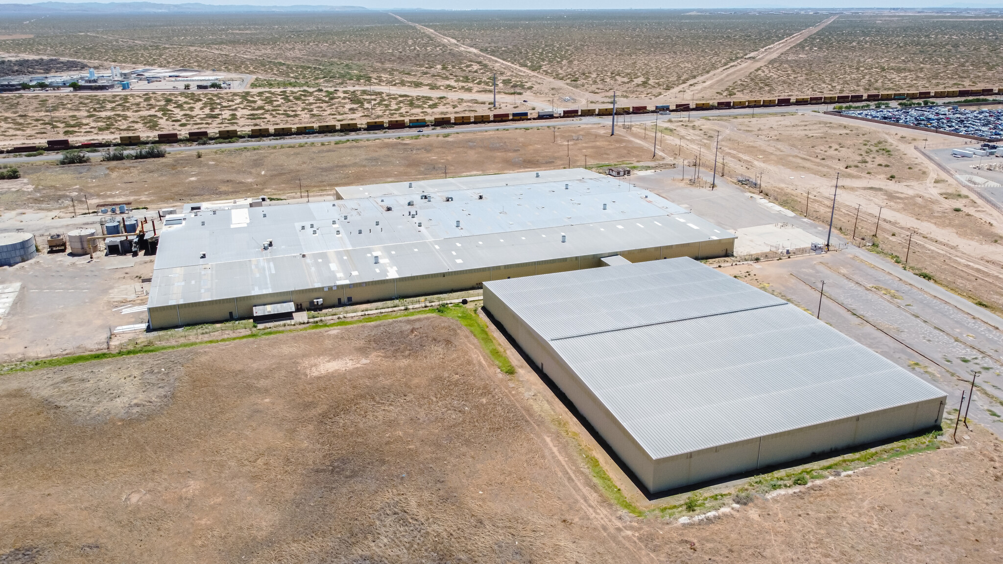 8000 Ashley Rd, El Paso, TX à louer Photo de l’immeuble– Image 1 sur 4