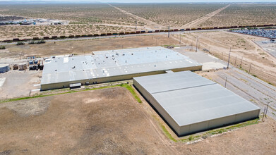 8000 Ashley Rd, El Paso, TX à louer Photo de l’immeuble– Image 1 sur 4
