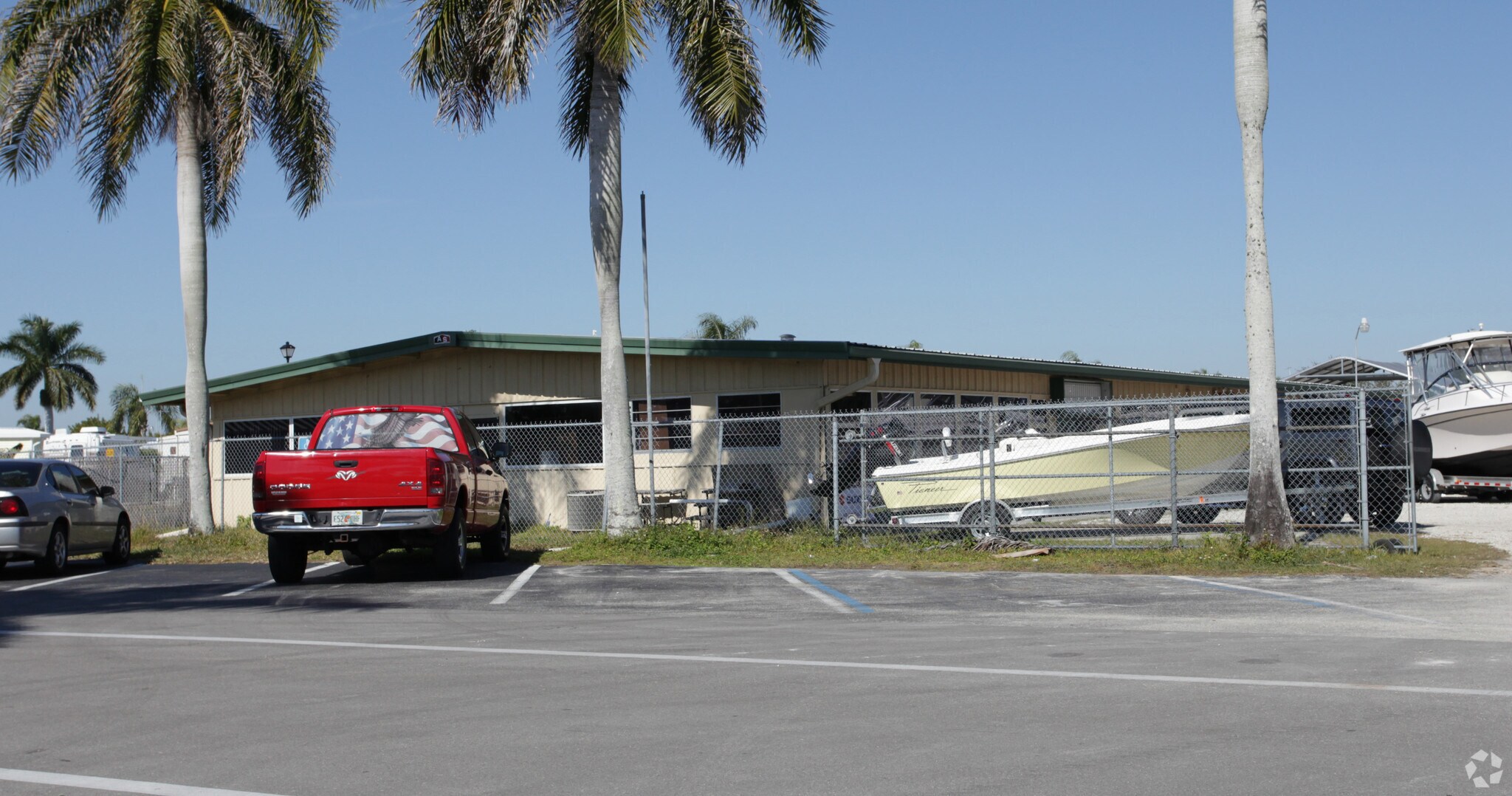 16394 San Carlos Blvd, Fort Myers, FL à louer Photo principale– Image 1 sur 5