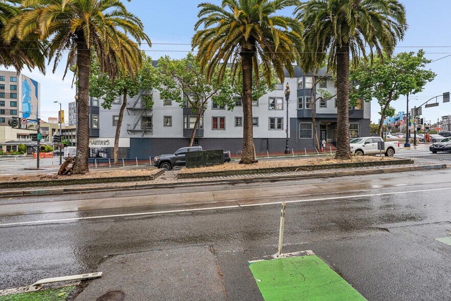 1745 Market St, San Francisco, CA à vendre - Photo de l’immeuble – Image 3 sur 43