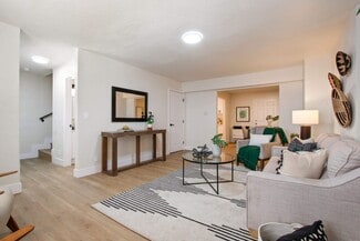 Plus de détails pour 6337 10th Ave, Los Angeles, CA - Logement à vendre
