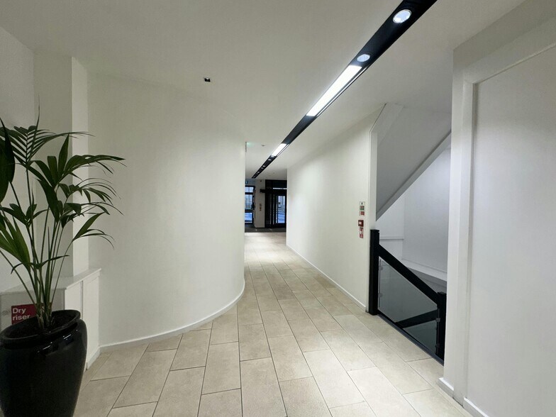 177 West George St, Glasgow à louer - Photo de l’immeuble – Image 2 sur 14