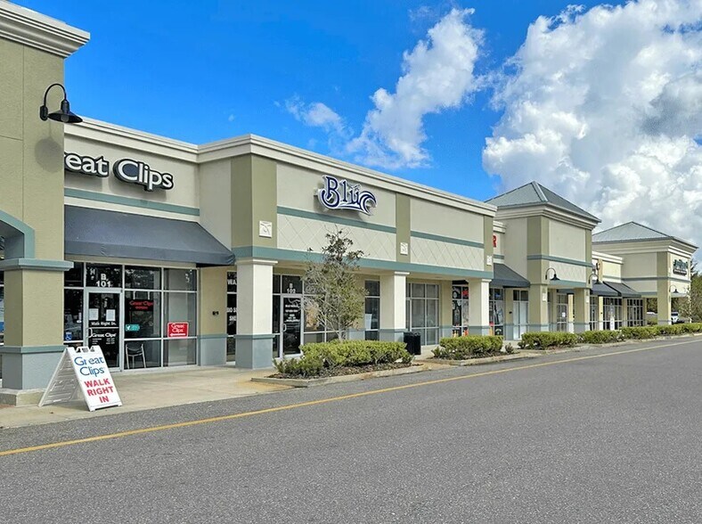 SR 52, Land O' Lakes, FL à louer - Photo de l’immeuble – Image 2 sur 4