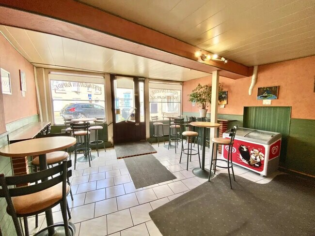 Plus de détails pour Local commercial à vendre