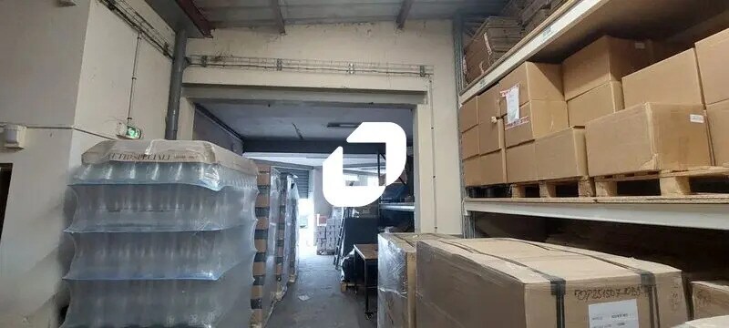 Local d’activités dans Saint-Denis à louer - Photo intérieure – Image 2 sur 4