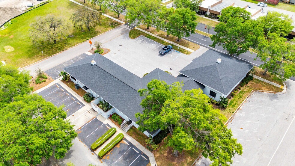 14217 3rd St, Dade City, FL à vendre - Photo de l’immeuble – Image 3 sur 35