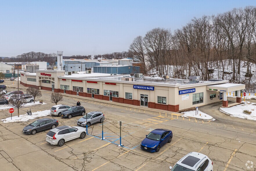 10-20 Welcher Ave, Peekskill, NY à louer - Photo de l’immeuble – Image 2 sur 5
