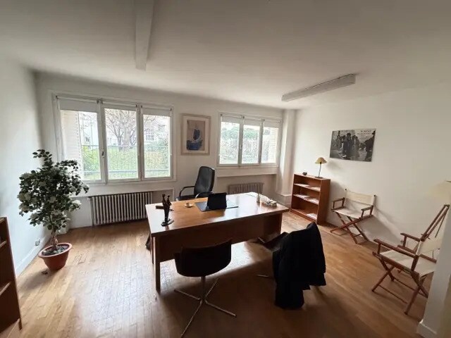 Plus de détails pour Bureau à louer