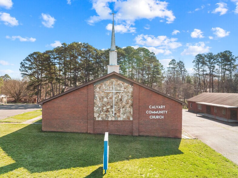 334 N Oakland Ave, Statesville, NC à vendre - Photo de l’immeuble – Image 2 sur 37