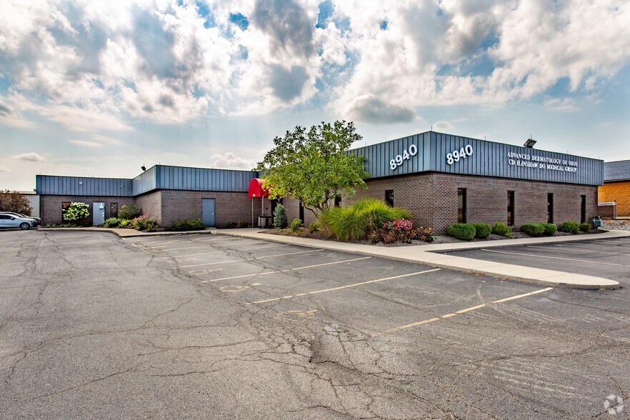 8940 Kingsridge Dr, Centerville, OH à vendre - Photo de l’immeuble – Image 2 sur 28