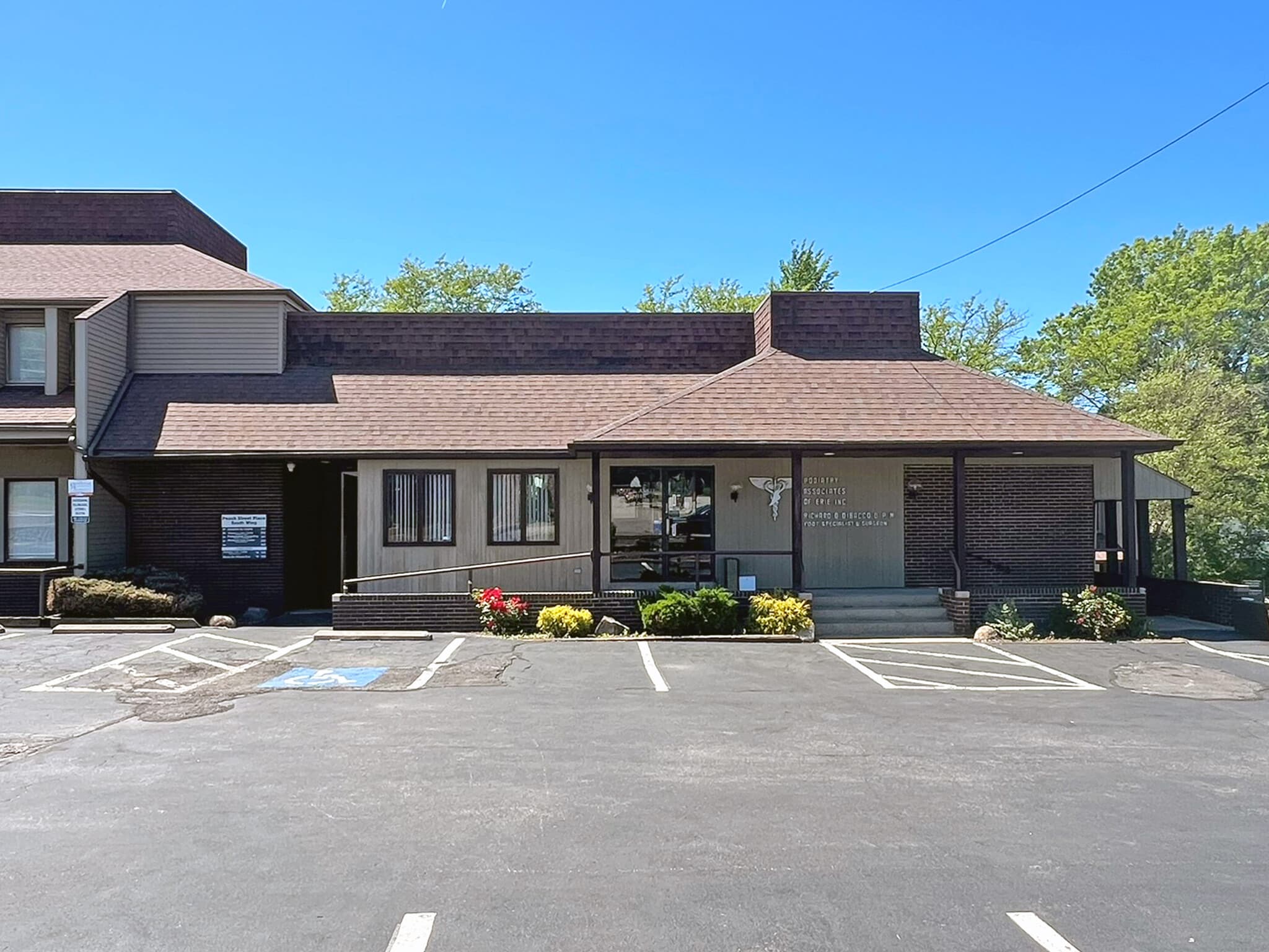 4402 Peach St, Erie, PA à louer Photo intérieure– Image 1 sur 24