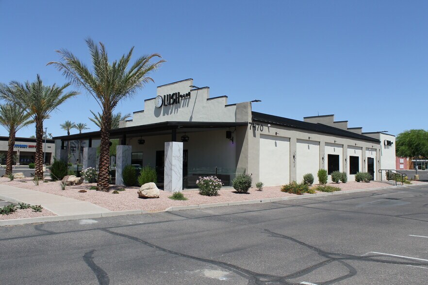 7470 S Priest Dr, Tempe, AZ à vendre - Photo de l’immeuble – Image 3 sur 9
