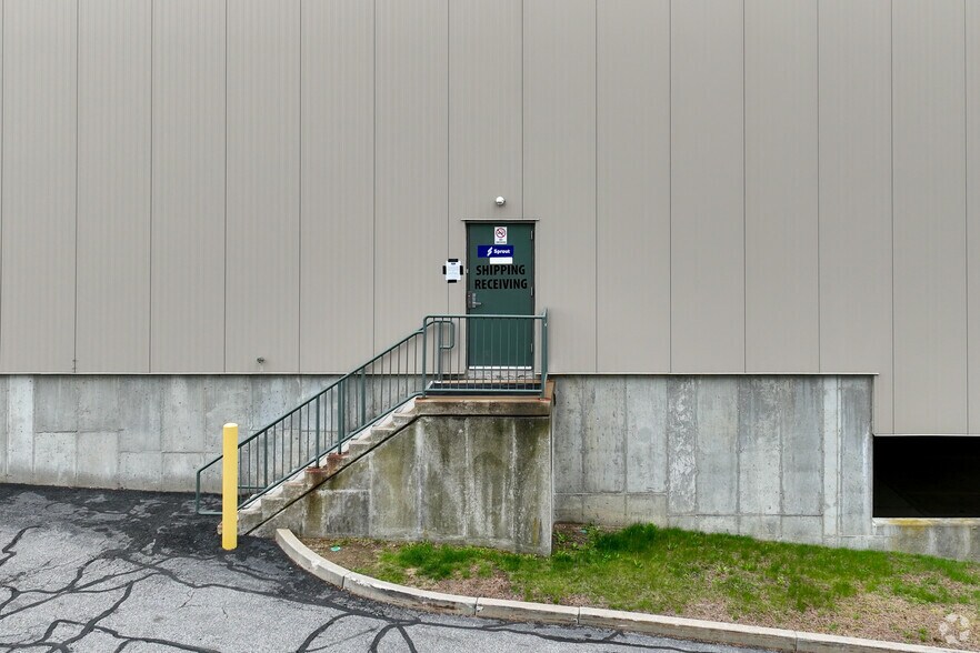 350R Myles Standish Blvd, Taunton, MA à louer - Photo de l’immeuble – Image 3 sur 4