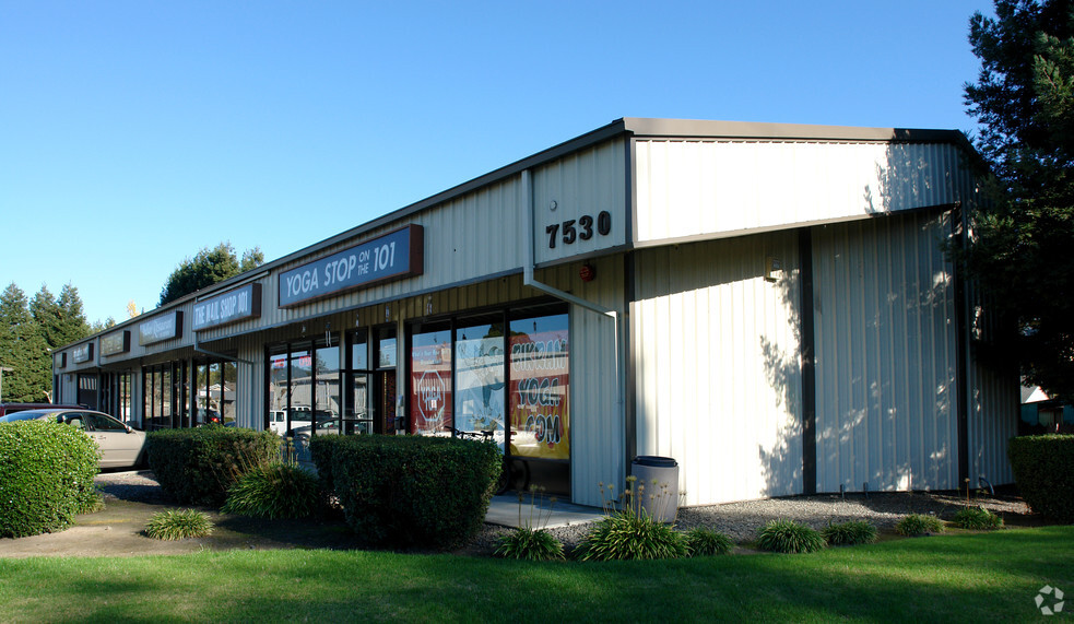 7530 Commerce Blvd, Cotati, CA à vendre - Photo de l’immeuble – Image 3 sur 9