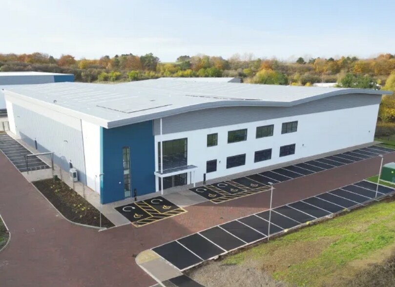 Westfield Rd, Leighton Buzzard à vendre - Photo principale – Image 1 sur 76