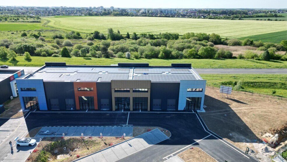 Local commercial dans Mainvilliers à louer - Aérien – Image 3 sur 9