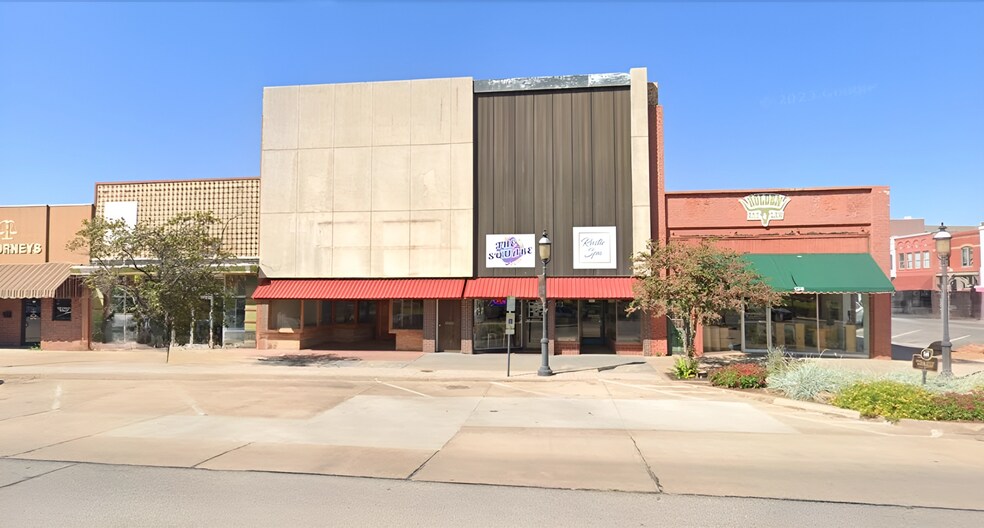 122 N Independence St, Enid, OK à vendre - Photo principale – Image 2 sur 22