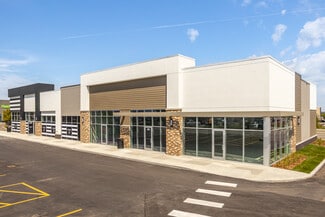 Plus de détails pour 935 St Albert Trl, St. Albert, AB - Local commercial à louer