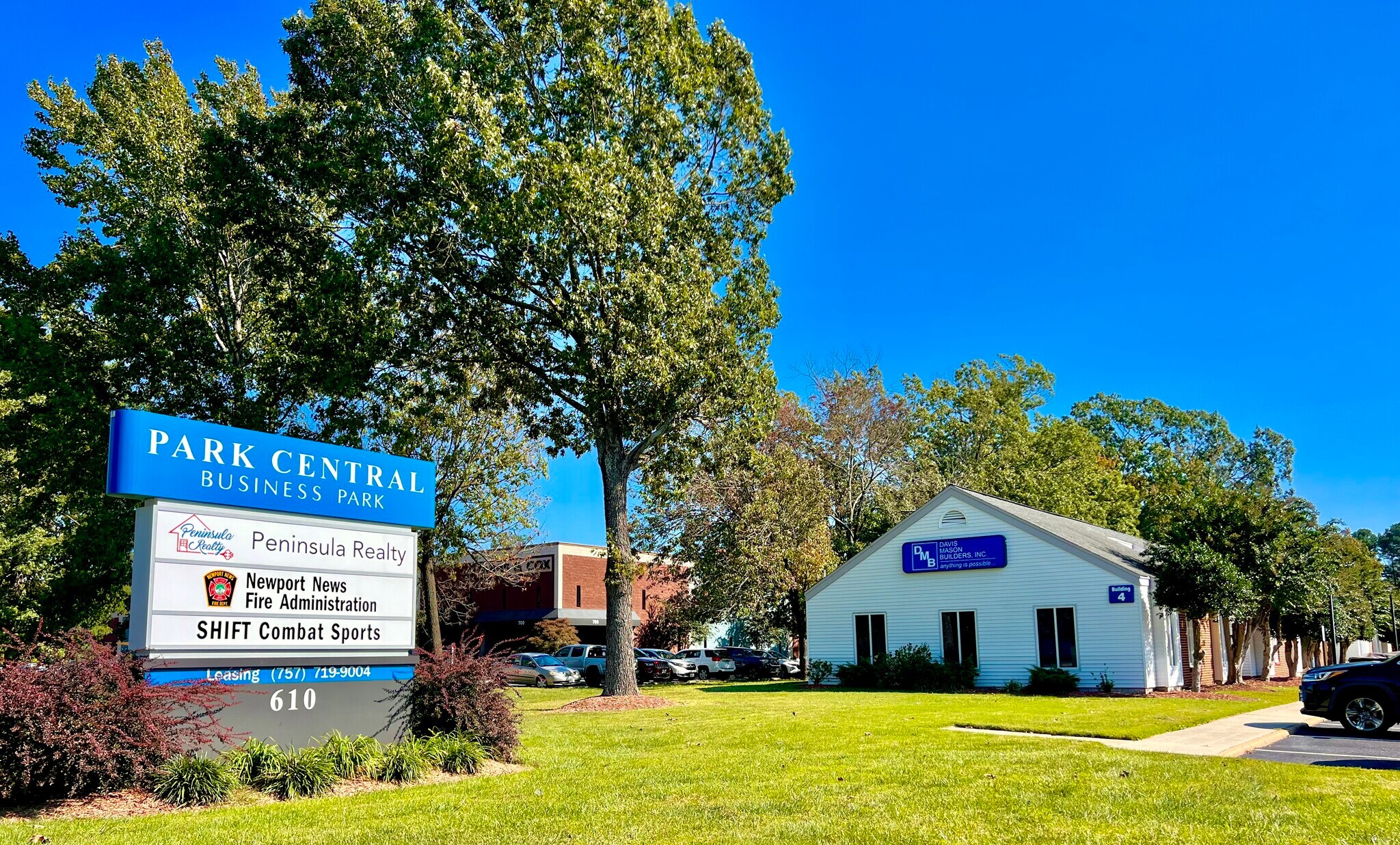 610 thimble shoals Blvd, Newport News, VA à louer Photo de l’immeuble– Image 1 sur 108