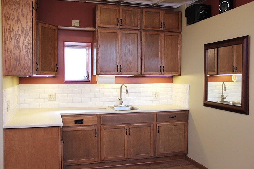 1030 W 8th St, Junction City, KS à vendre - Photo intérieure – Image 3 sur 18