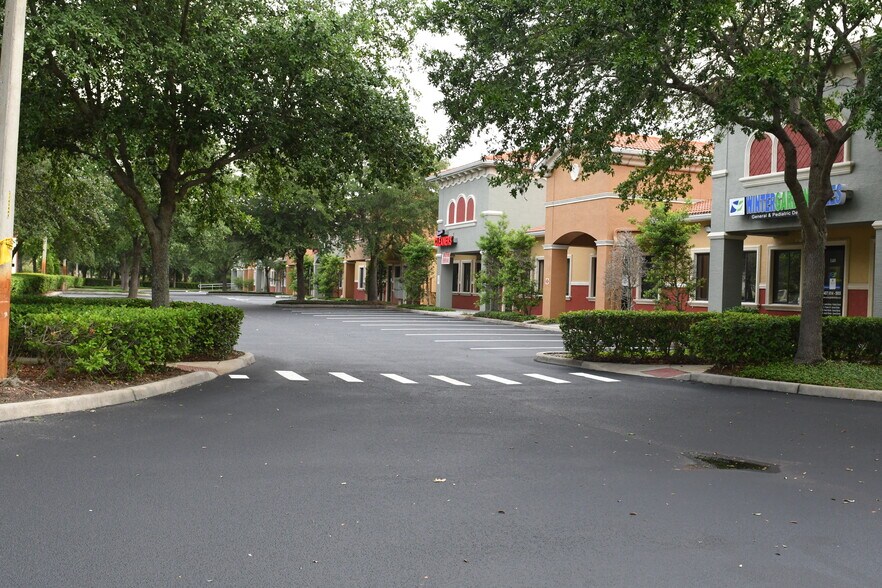 1291 Winter Garden Vineland Rd, Winter Garden, FL à louer - Photo de l’immeuble – Image 3 sur 3