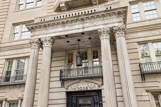 1026 16th St NW, Washington, DC à louer Photo intérieure– Image 2 sur 11