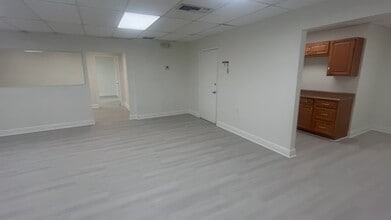 10191 W Sample Rd, Coral Springs, FL à louer - Vidéo sur l’annonce professionnelle 