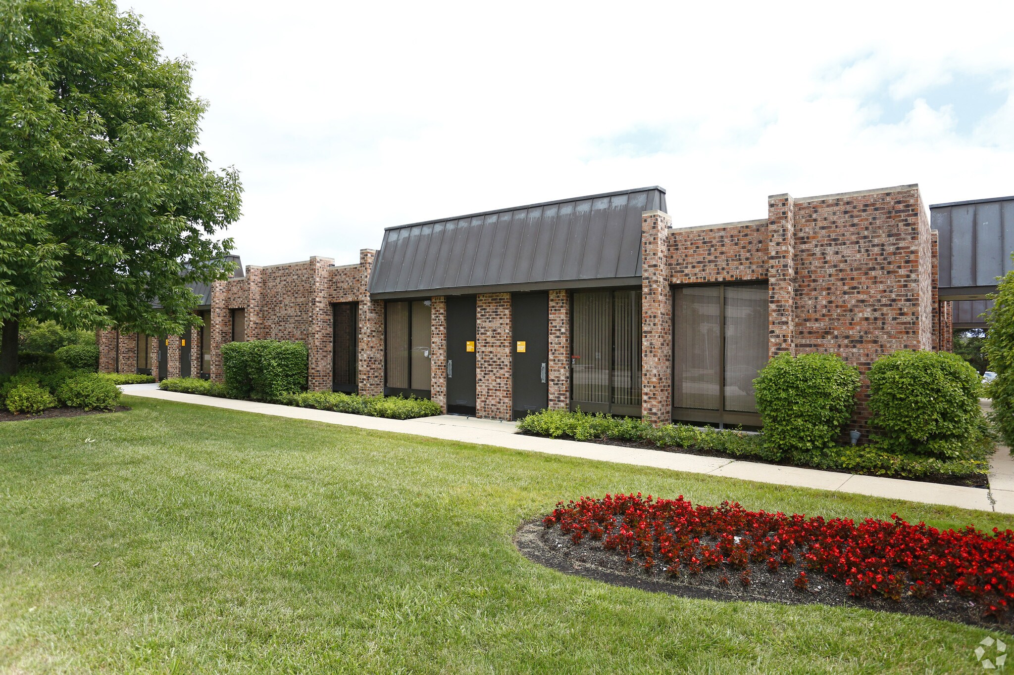 333 Skokie Blvd, Northbrook, IL à louer Photo principale– Image 1 sur 14