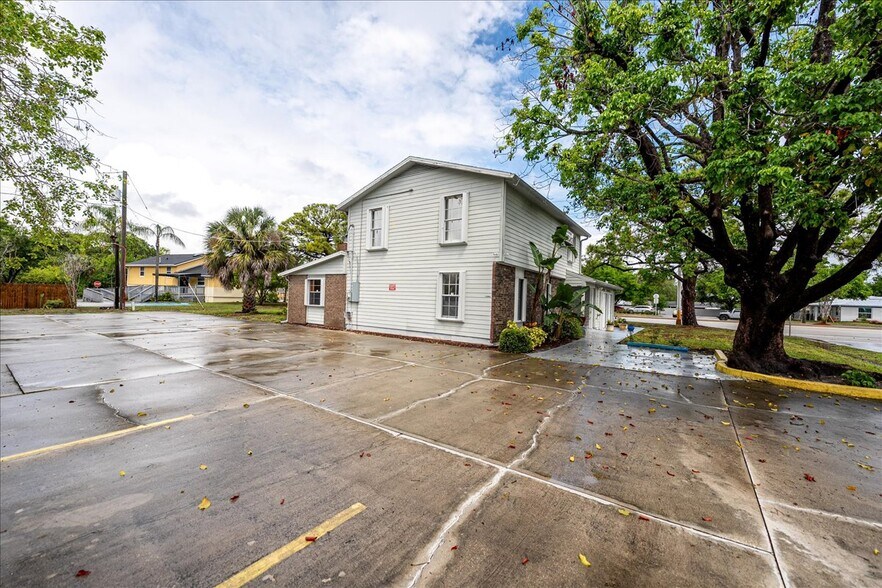 1514 SE Port St Lucie Blvd, Port Saint Lucie, FL à vendre - Photo de l’immeuble – Image 3 sur 32