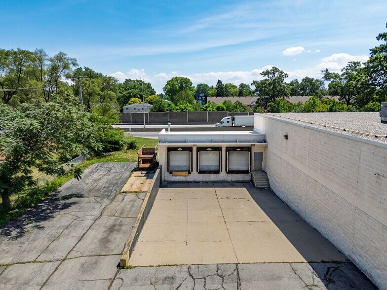 4485 Monroe St, Toledo, OH à louer - Photo de l’immeuble – Image 3 sur 10