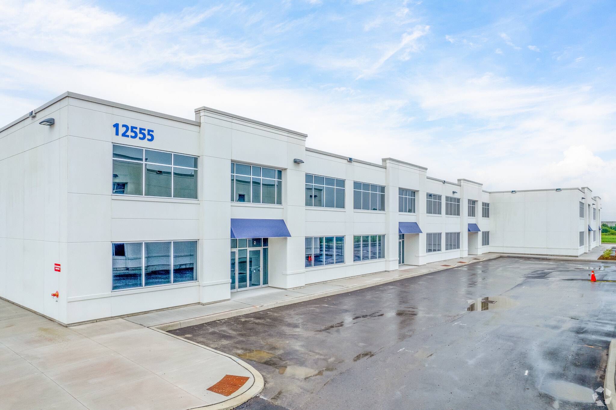 12555 Coleraine Dr, Caledon, ON à louer Photo principale– Image 1 sur 5