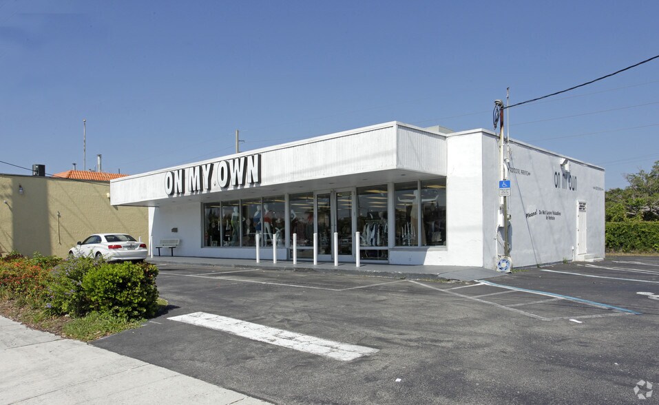 18060 Biscayne Blvd, Aventura, FL à louer - Photo principale – Image 1 sur 8