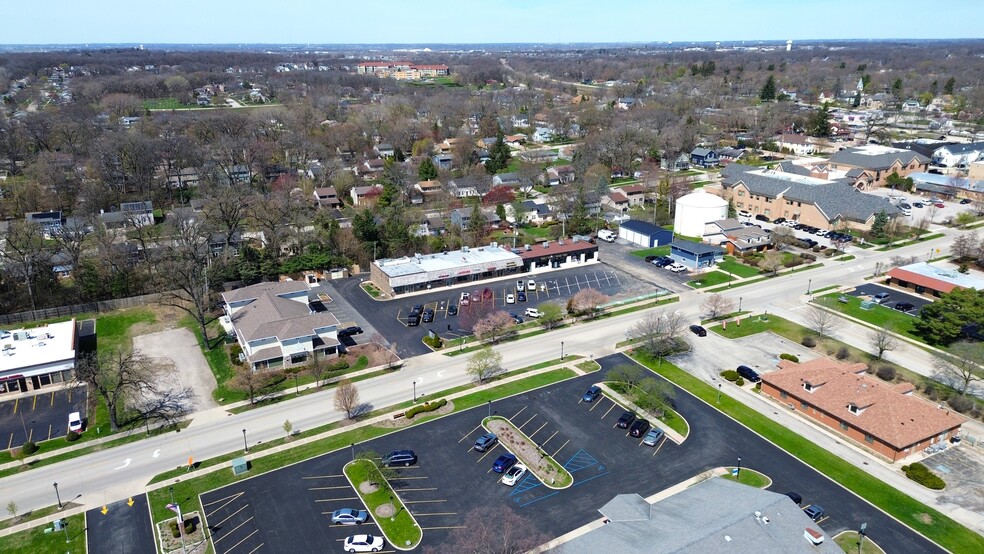 332-350 S Main St, Bartlett, IL à louer - Photo de l’immeuble – Image 3 sur 8