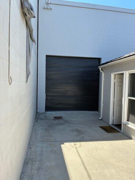 3307 W Burbank Blvd, Burbank, CA à louer - Photo de l’immeuble – Image 2 sur 14