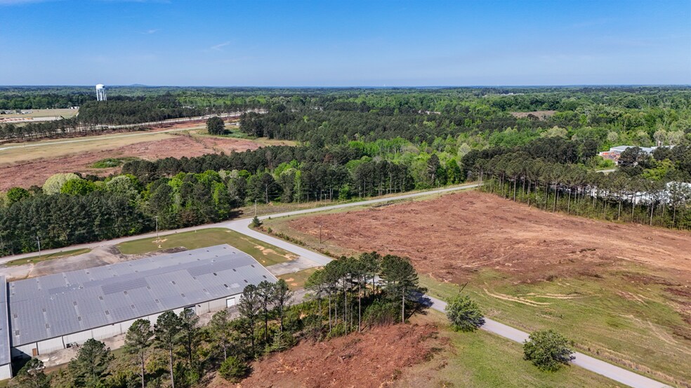 Premier Drive, Greenwood, SC à vendre - Photo de l’immeuble – Image 2 sur 4
