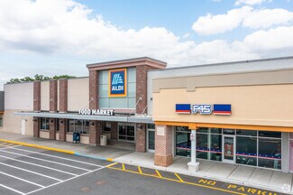 Plus de détails pour 141 Alexander Ave, Lake Grove, NY - Local commercial à louer