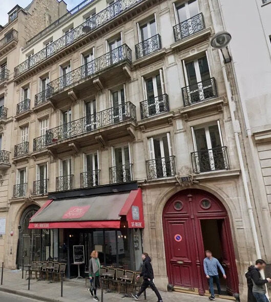 52 Rue La Boétie, Paris à louer - Photo de l’immeuble – Image 1 sur 1