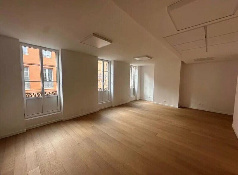 4 Rue Caffarelli, Toulouse à louer - Photo de l’immeuble – Image 3 sur 10