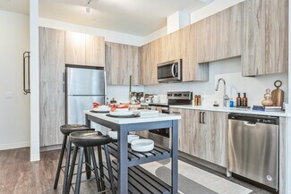Plus de détails pour 808-848 Chapel St, New Haven, CT - Local commercial à louer