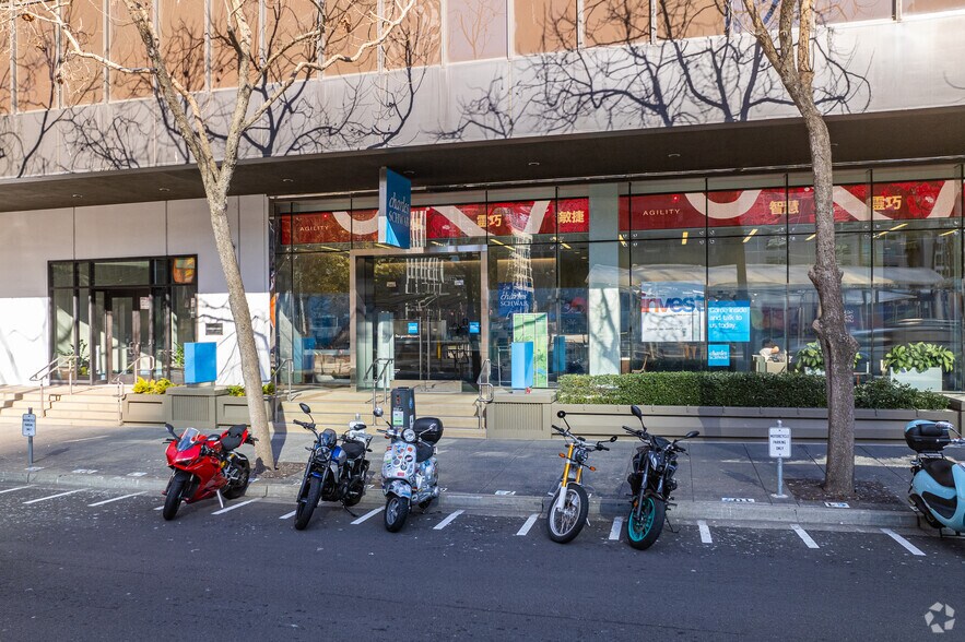 211 Main St, San Francisco, CA à louer - Photo de l’immeuble – Image 3 sur 4