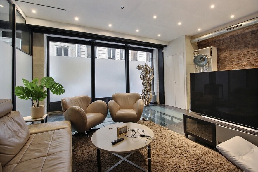 72 Rue D'Hauteville, Paris à louer - Photo de l’immeuble – Image 2 sur 11